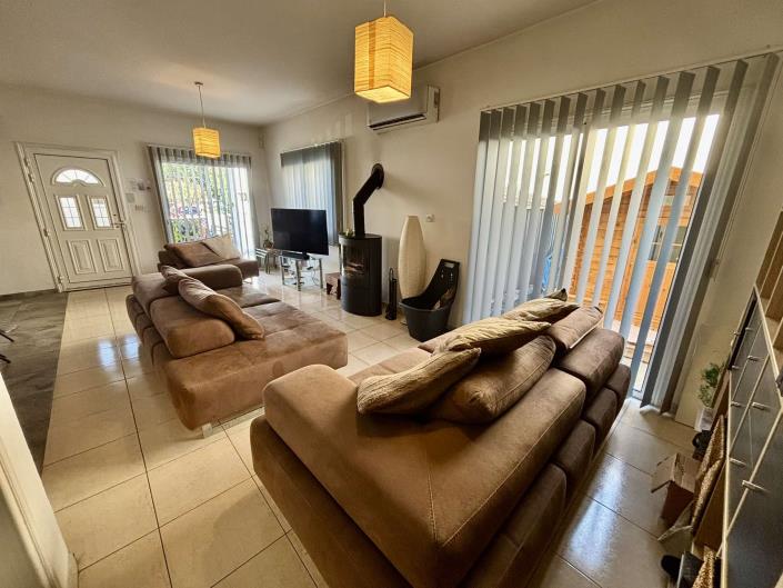 Image No.6-3 Bed Semi-Detached for sale