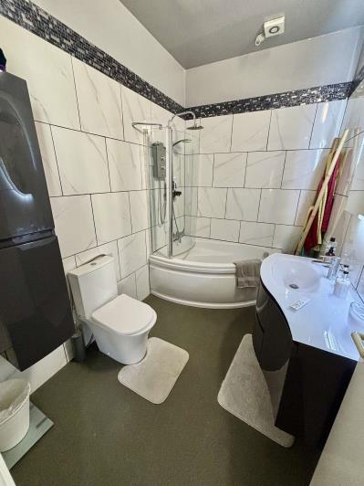 Image No.16-3 Bed Semi-Detached for sale