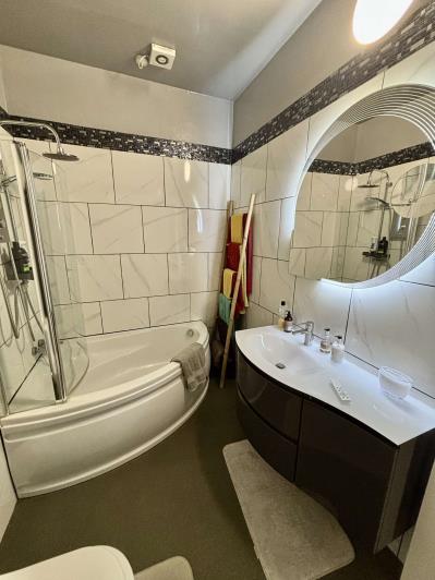 Image No.15-3 Bed Semi-Detached for sale