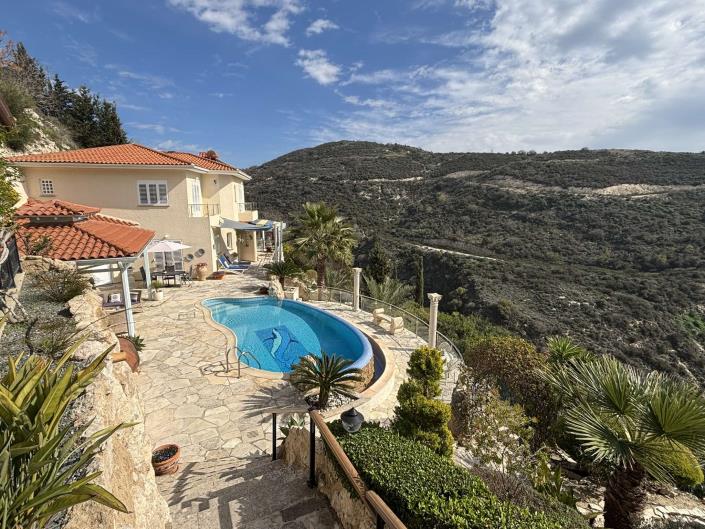 Image No.27-3 Bed Villa / Detached for sale