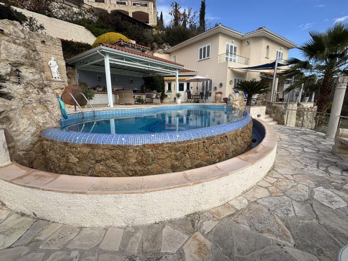 Image No.29-3 Bed Villa / Detached for sale