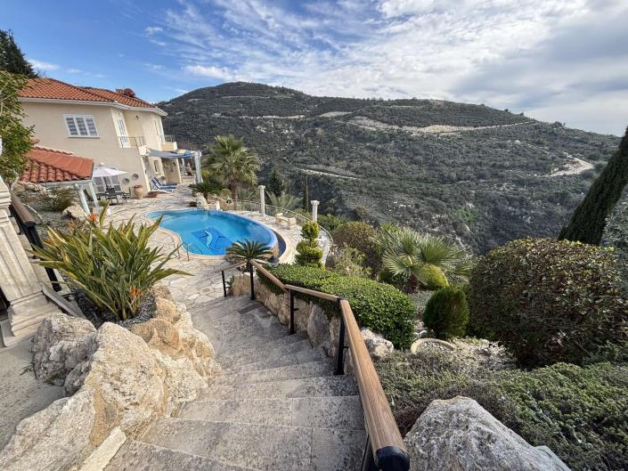 Image No.30-3 Bed Villa / Detached for sale