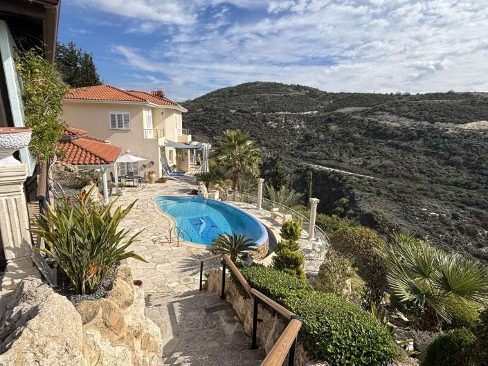 Image No.43-3 Bed Villa / Detached for sale