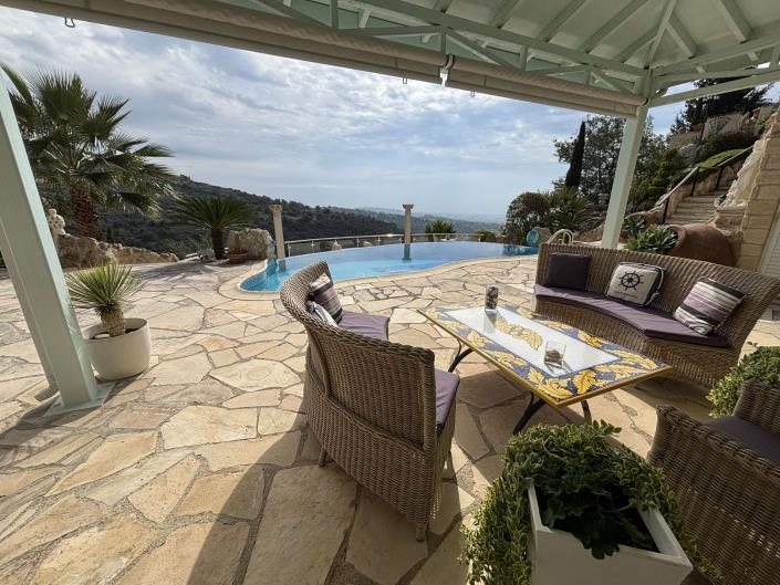 Image No.38-3 Bed Villa / Detached for sale