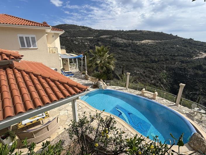 Image No.39-3 Bed Villa / Detached for sale