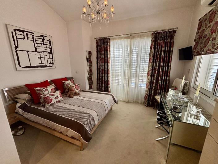 Image No.17-3 Bed Villa / Detached for sale