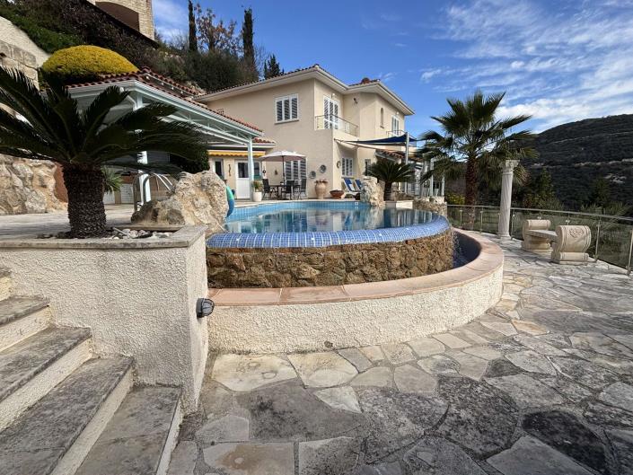 Image No.41-3 Bed Villa / Detached for sale