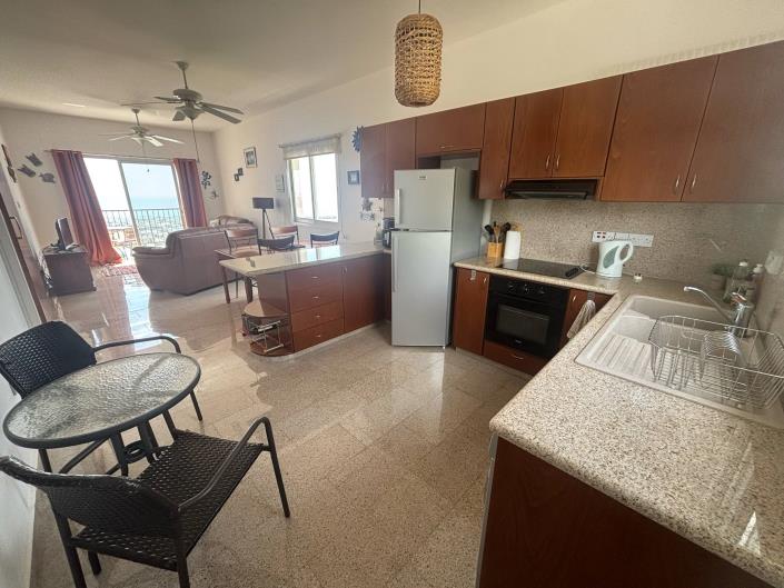 Image No.3-Appartement de 2 chambres à vendre à Peyia