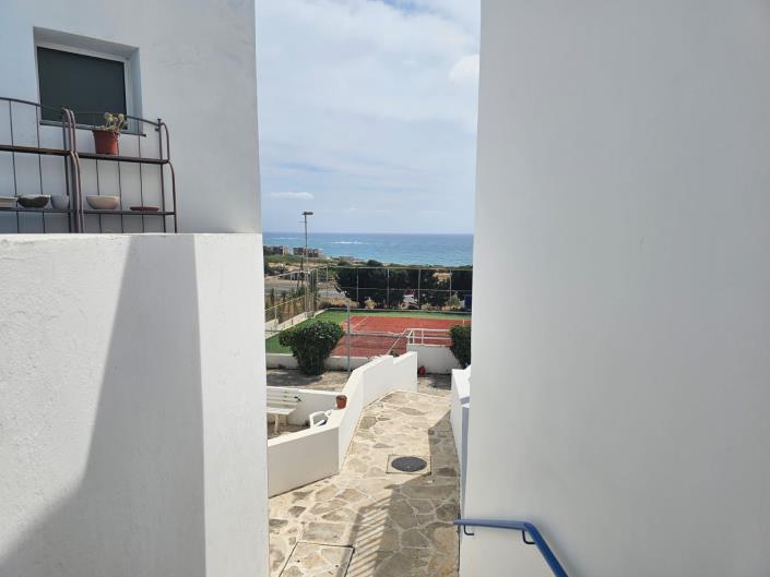 Image No.12-2 Bed Townhouse for sale