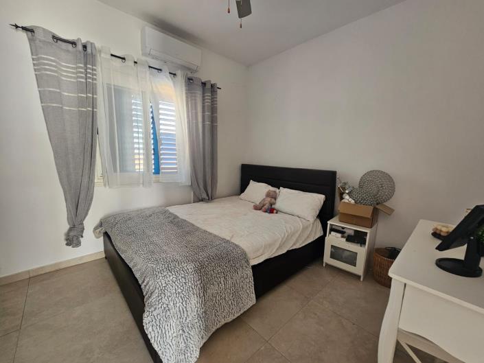 Image No.9-2 Bed Townhouse for sale