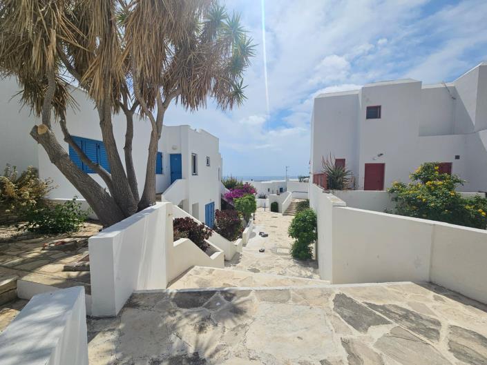 Image No.14-2 Bed Townhouse for sale