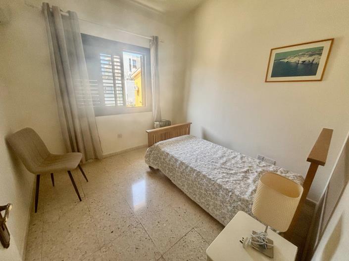 Image No.18-3 Bed Semi-Detached for sale