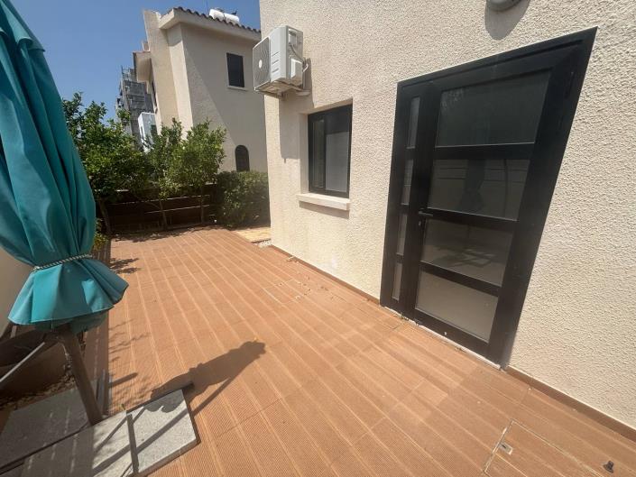 Image No.22-3 Bed Semi-Detached for sale