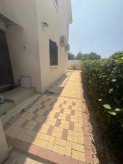 Image No.21-3 Bed Semi-Detached for sale