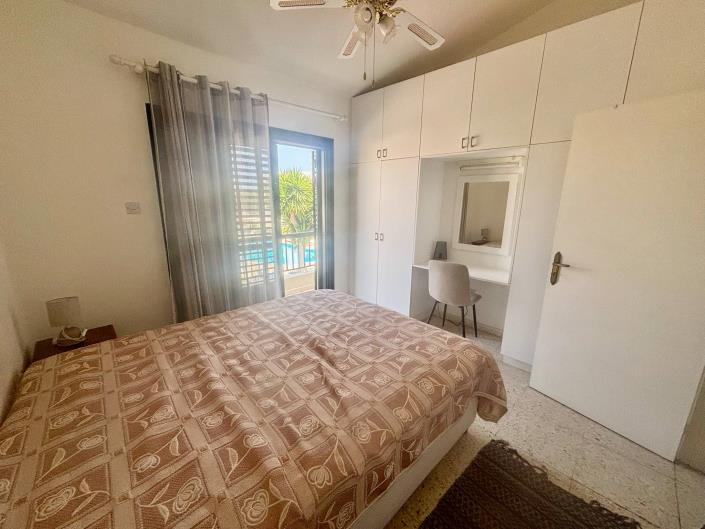 Image No.14-3 Bed Semi-Detached for sale