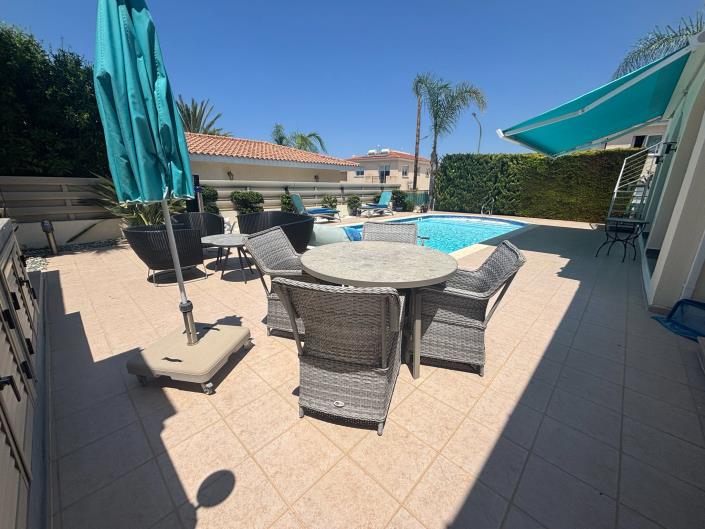 Image No.23-3 Bed Bungalow for sale