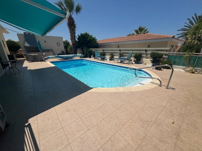 Image No.29-3 Bed Bungalow for sale