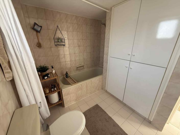 Image No.12-3 Bed Semi-Detached for sale