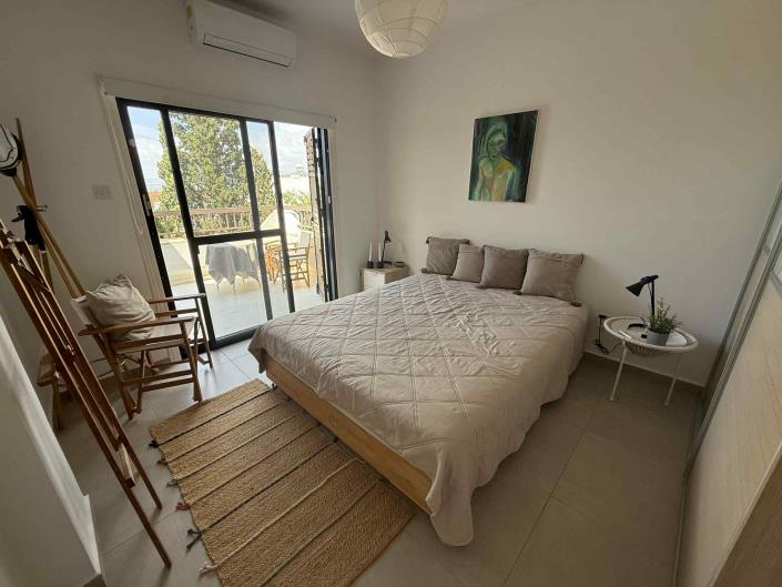 Image No.18-3 Bed Semi-Detached for sale