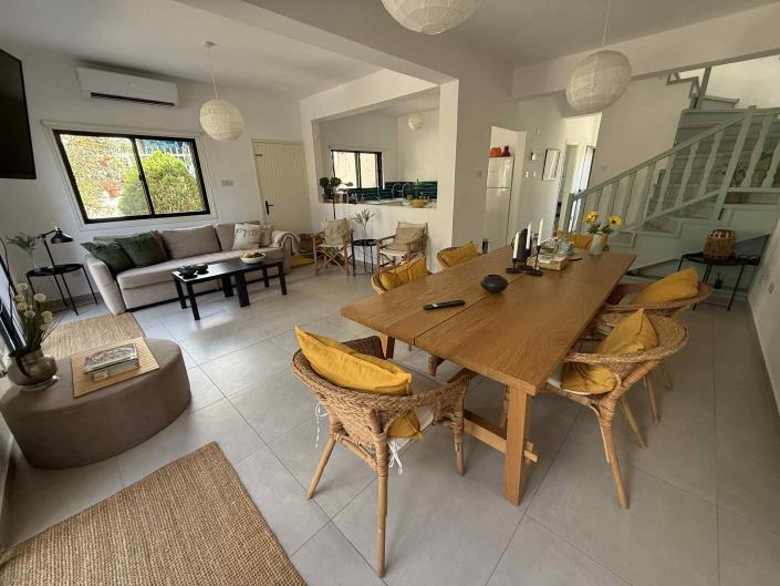 Image No.8-3 Bed Semi-Detached for sale