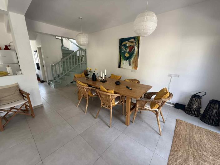 Image No.9-3 Bed Semi-Detached for sale