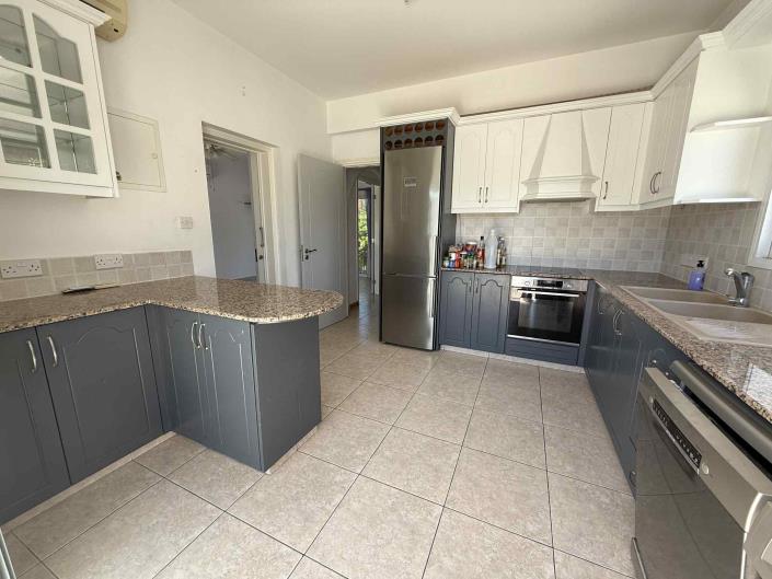 Image No.5-Villa / Détaché de 3 chambres à vendre à Kissonerga