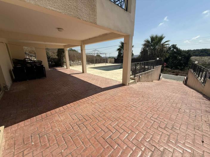 Image No.32-Villa / Détaché de 4 chambres à vendre à Stroumpi