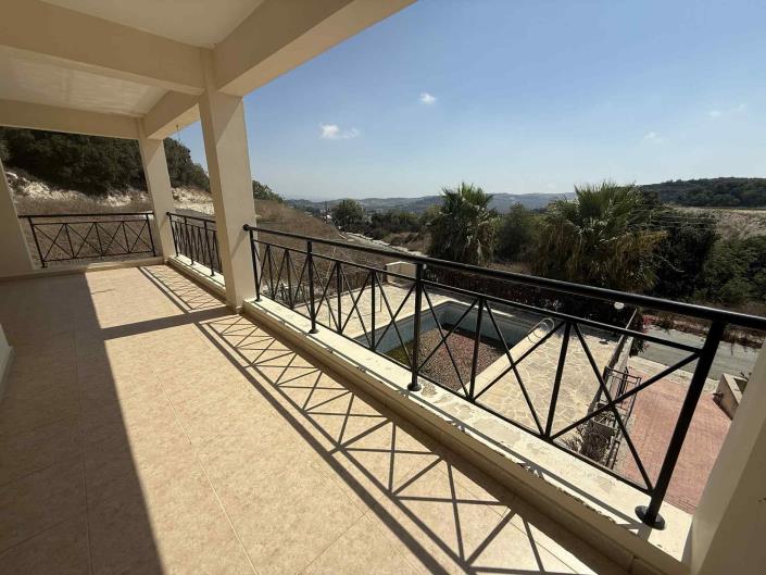 Image No.25-Villa / Détaché de 4 chambres à vendre à Stroumpi