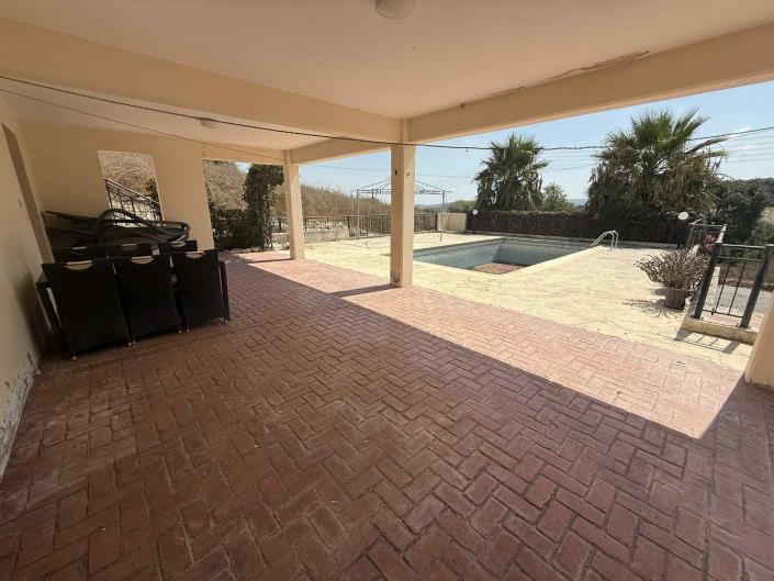 Image No.30-Villa / Détaché de 4 chambres à vendre à Stroumpi