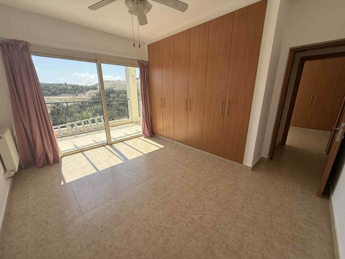 Image No.18-Villa / Détaché de 4 chambres à vendre à Stroumpi