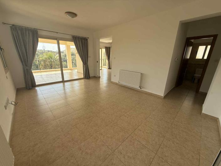 Image No.4-Villa / Détaché de 4 chambres à vendre à Stroumpi