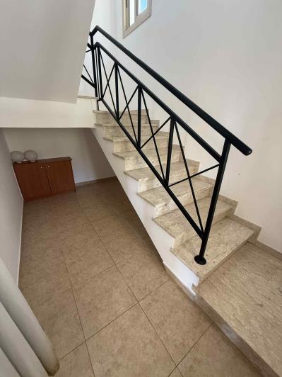 Image No.11-Villa / Détaché de 4 chambres à vendre à Stroumpi