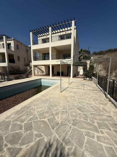 Image No.34-Villa / Détaché de 4 chambres à vendre à Stroumpi