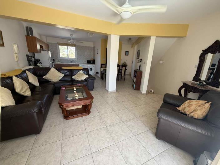 Image No.8-3 Bed Townhouse for sale