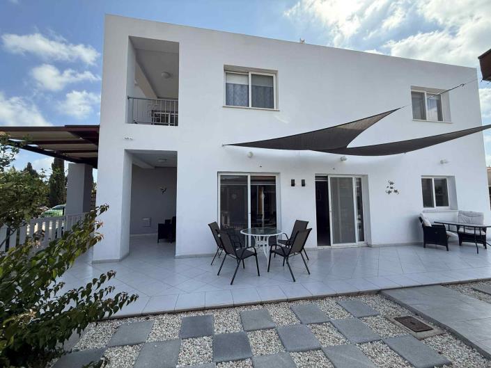 Image No.1-3 Bed Semi-Detached for sale