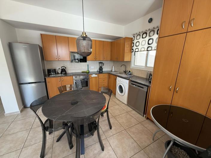 Image No.8-2 Bed Apartment for sale