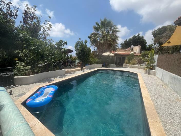 Image No.24-3 Bed Bungalow for sale