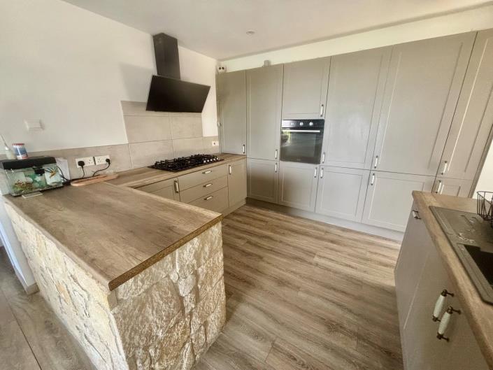 Image No.9-3 Bed Bungalow for sale