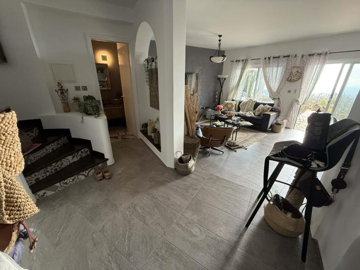 Image No.3-Villa / Détaché de 2 chambres à vendre à Tsada