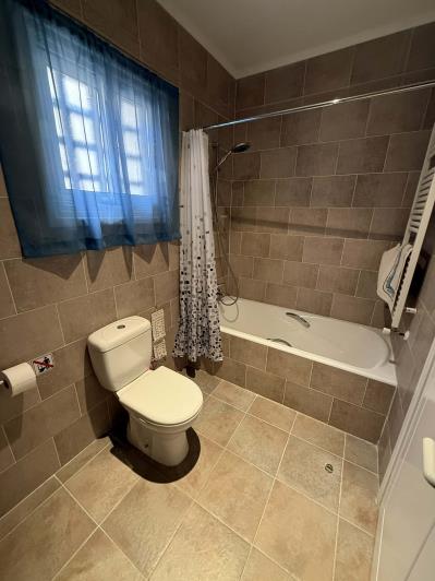 Image No.23-4 Bed Villa / Detached for sale