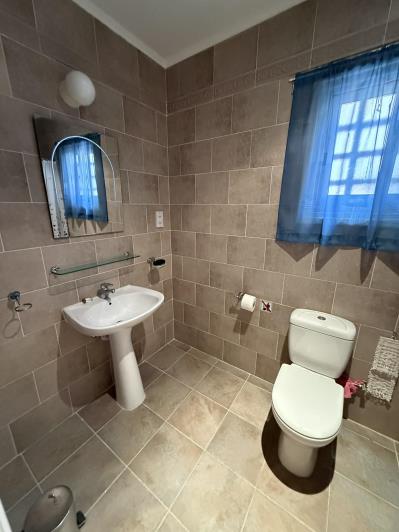 Image No.24-4 Bed Villa / Detached for sale