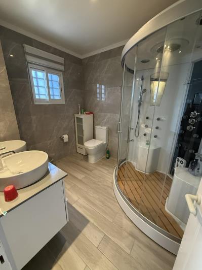 Image No.16-4 Bed Villa / Detached for sale