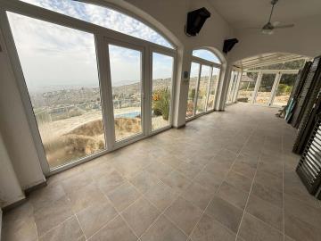 023e94e9-952b-4c89-9422-93139aec7a71