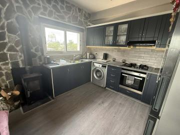 dceba8fc-aaba-4c28-b6fb-bd0755a5e08a