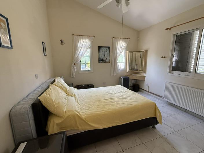 Image No.15-2 Bed Bungalow for sale