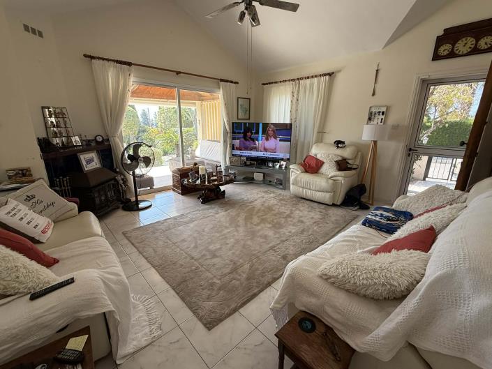 Image No.10-2 Bed Bungalow for sale