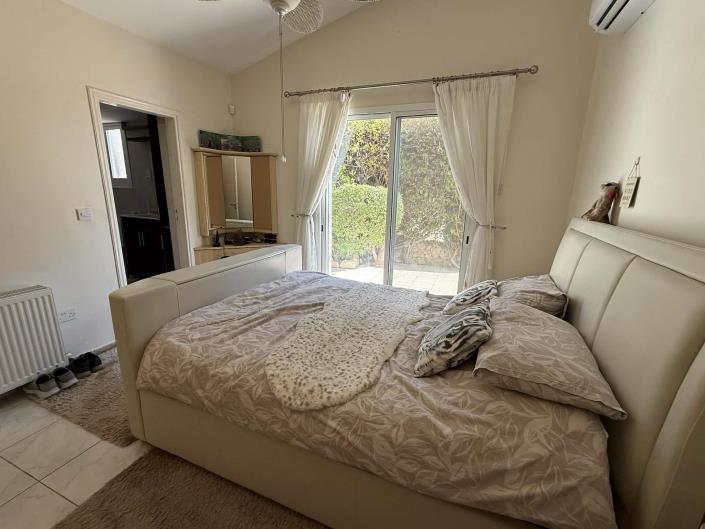 Image No.12-2 Bed Bungalow for sale