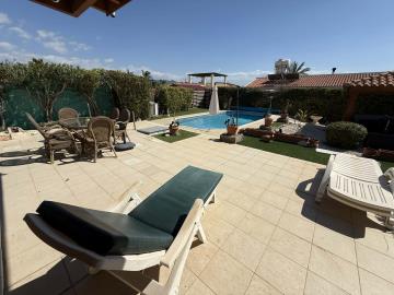 f4c29cd7-d941-4beb-a77b-abc6c2d0b57d