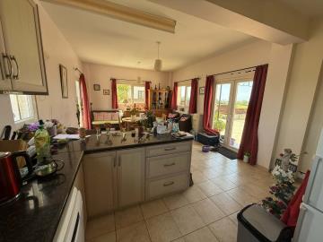 84aa0c41-32b7-4c86-8a97-cda26893041c