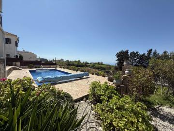 888903b4-3c2d-4453-a188-9397c58be474